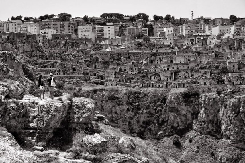 Successo a Friedrichshafen per la mostra del fotografo materano Michele Morelli “Matera, paesaggi dell’uomo”