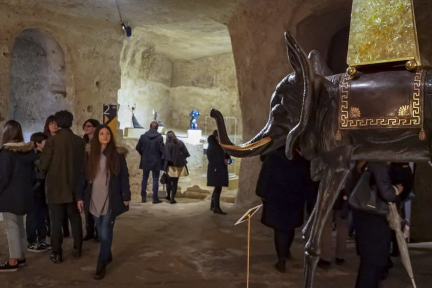 Salvador Dalì a Matera: ancora un anno tra i Sassi