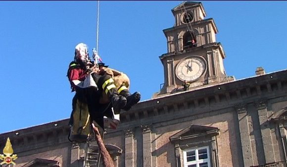 Matera, i Vigili del fuoco festeggiano l’Epifania