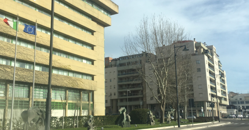 Matera, accesso agli uffici comunali: ordinanza del sindaco Bennardi