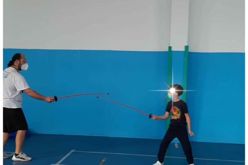 Piccoli d’Artagnan alla Primaria dell’Istituto Comprensivo “Minozzi – Festa”: percorso “Ti sfido! – avvio alla scherma” promosso dal Circolo schermistico di Matera