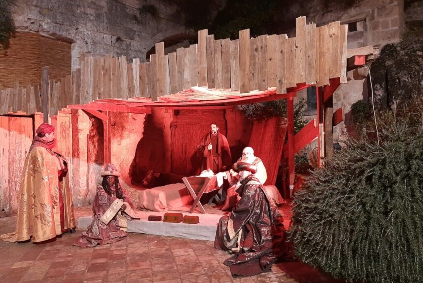 Matera, cala il sipario su un suggestivo “Presepe Vivente” con un’attenzione particolare per i più piccoli