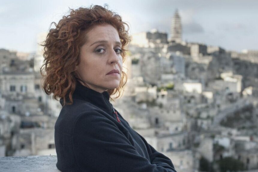 Da domani su Rai Uno torna la fiction “Imma Tataranni – Sostituto procuratore” ispirata dai romanzi della scrittrice materana Mariolina Venezia